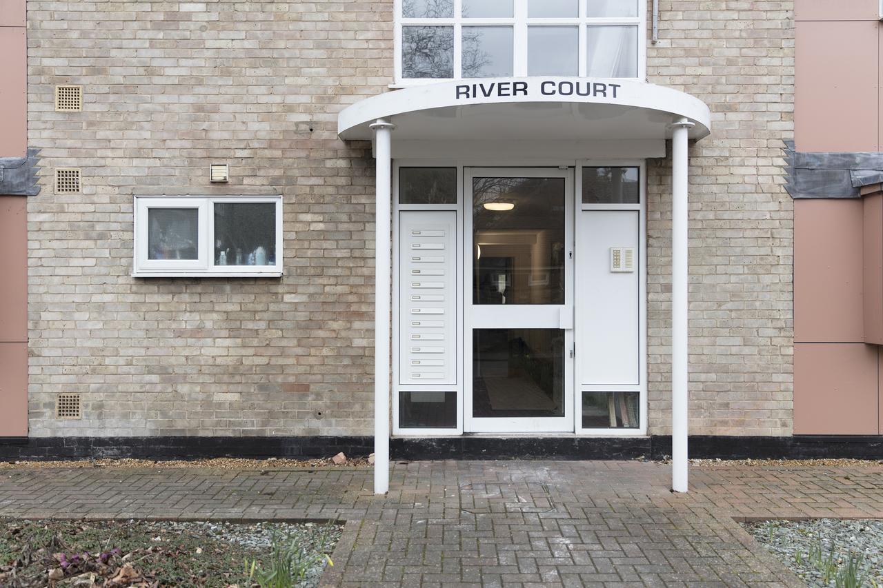 River Court Apartments Lets CBG Exteriör bild